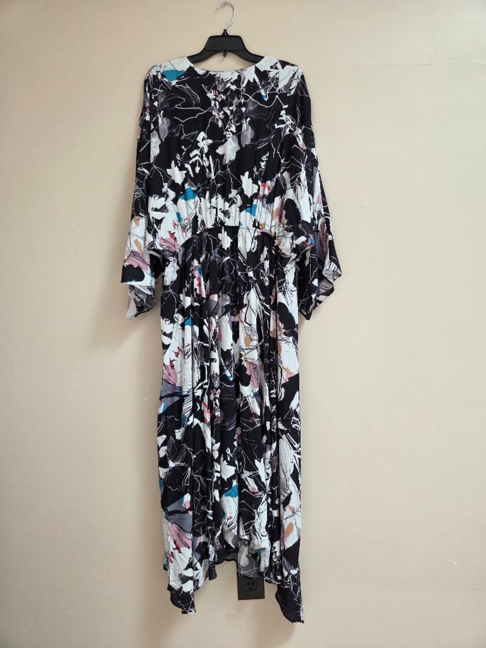 CITY CHIC Size 14W Midi Long Kimono Sleeve Floral V-Neck Dress Viscose Romantic